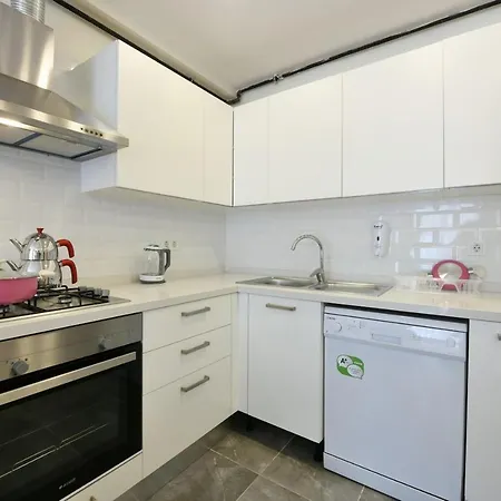 Kardes 4 Apartment